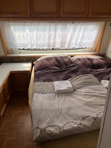 Отель Mobilheimy Camp Dlouha Mile Рожмитал-под-Тршемшинем Экстерьер фото